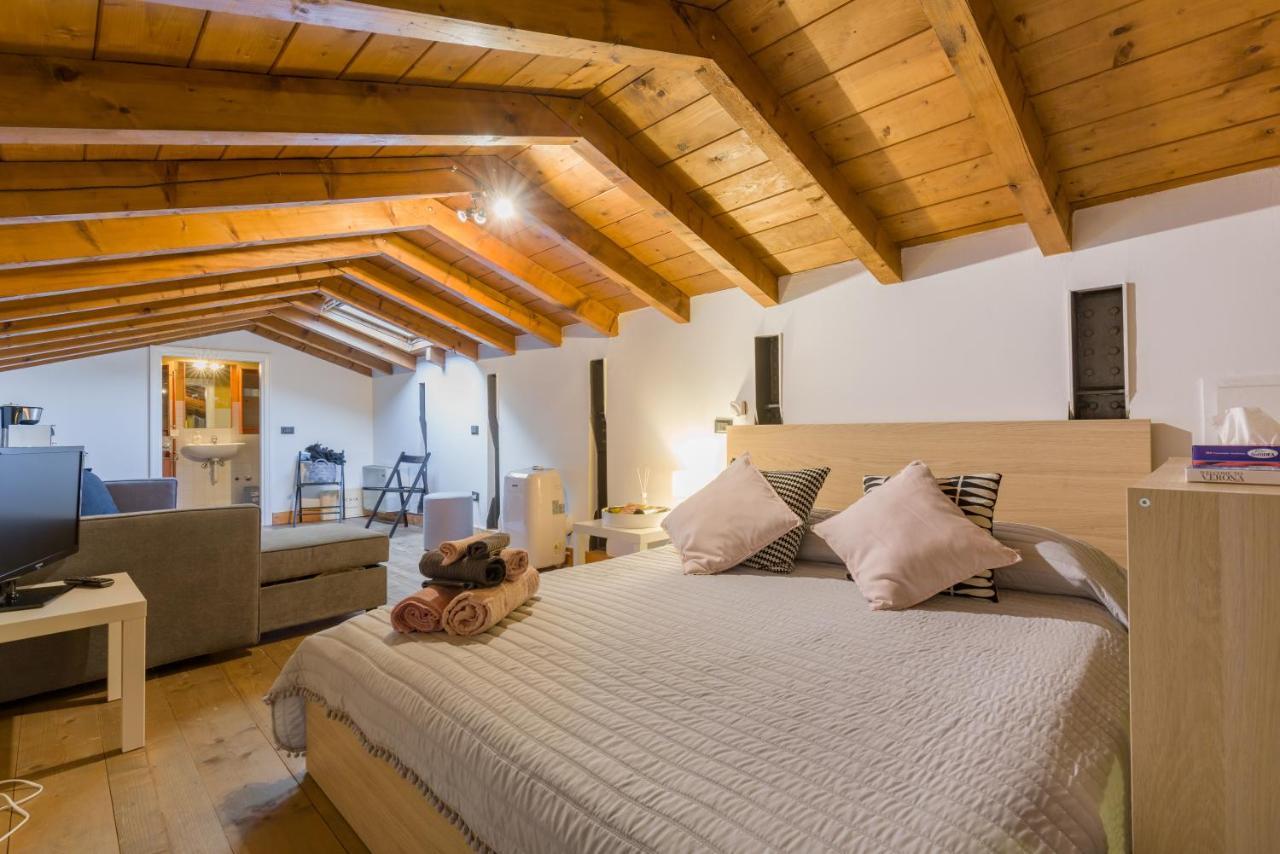 Magnificent Cosy Loft Apartment Verona Exterior foto
