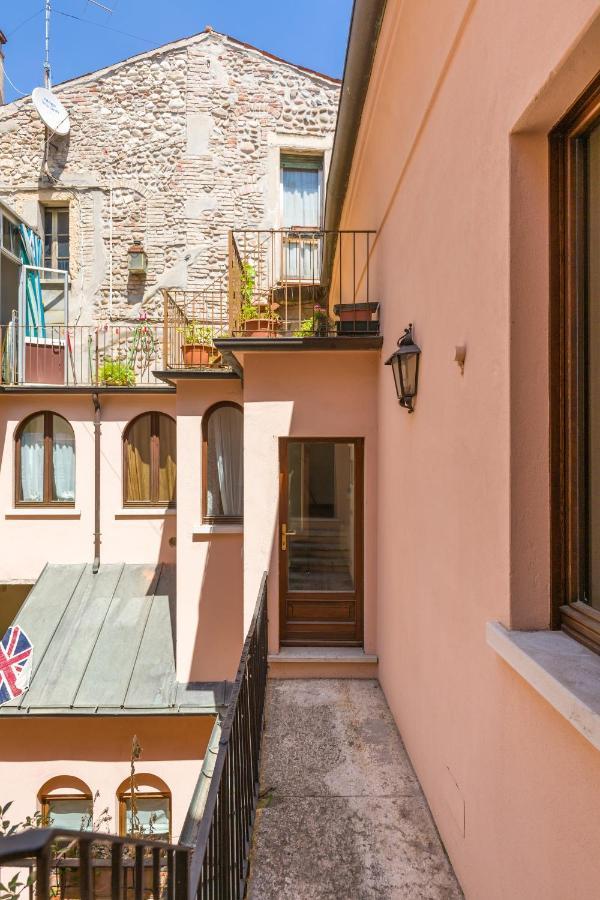 Magnificent Cosy Loft Apartment Verona Exterior foto